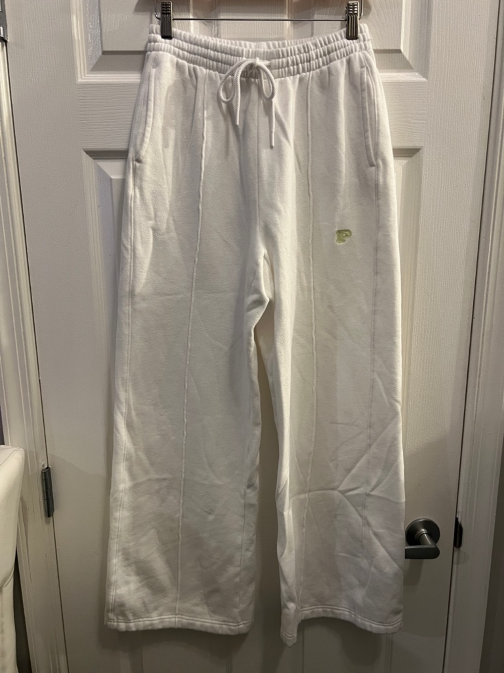 PINK Victoria's Secret White Wide Leg Sweatpants with P Logo